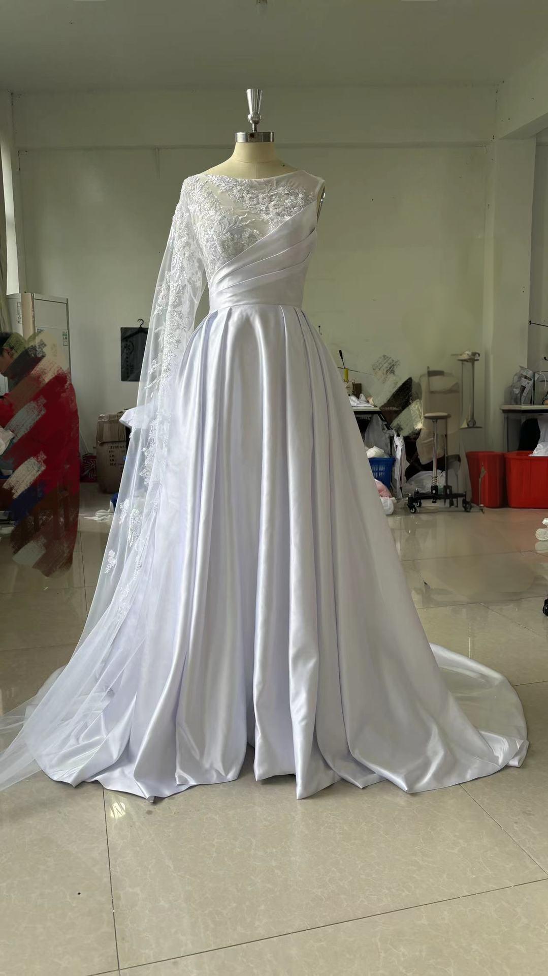 Mannequin to Video - Before